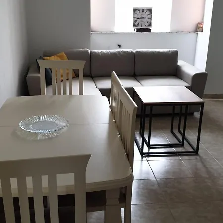 Gana's House 公寓 *